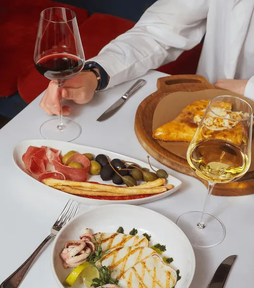 RESTAURANT & CAFÉ